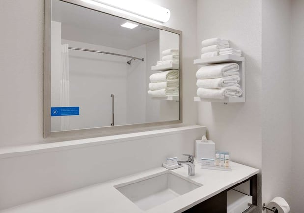 Images Hampton Inn Irvine Spectrum Lake Forest
