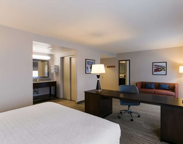 Images Hampton Inn & Suites Wilmington Christiana