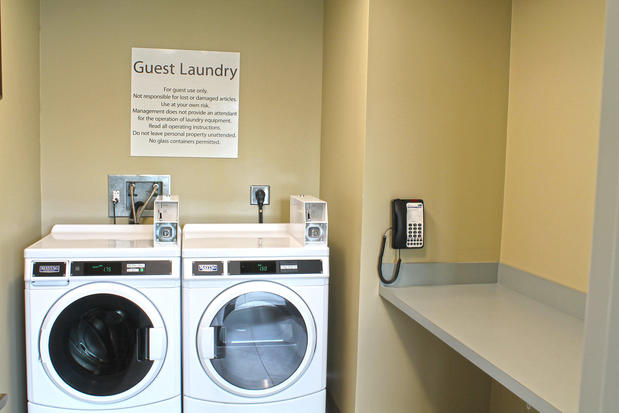 Images Holiday Inn Express & Suites St. Louis South - I-55 by IHG