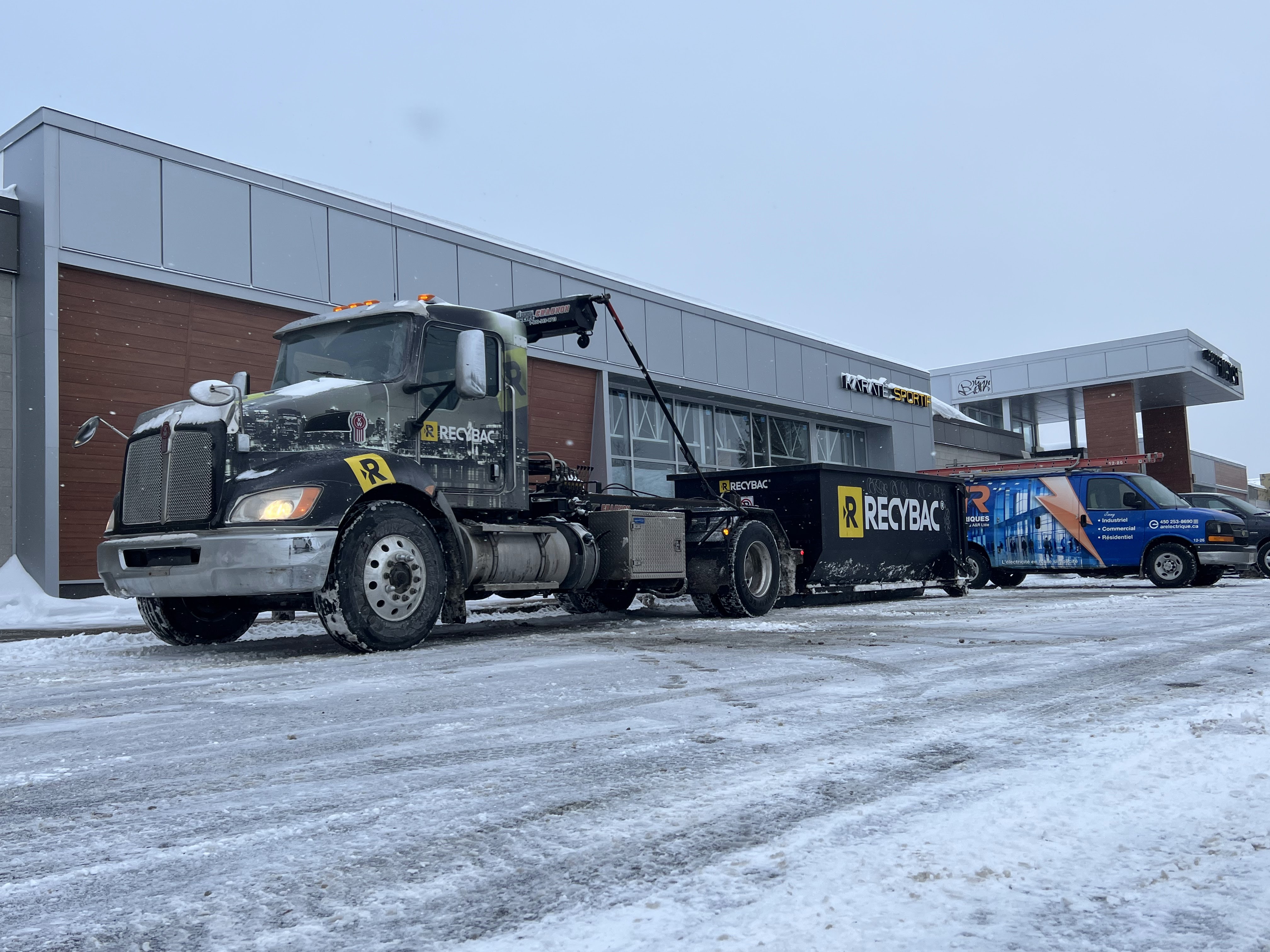 Images Location de conteneur RECYBAC Longueuil