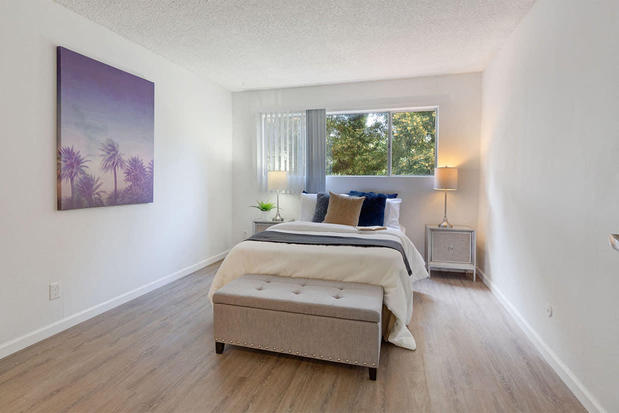 Images Marine View Apartments