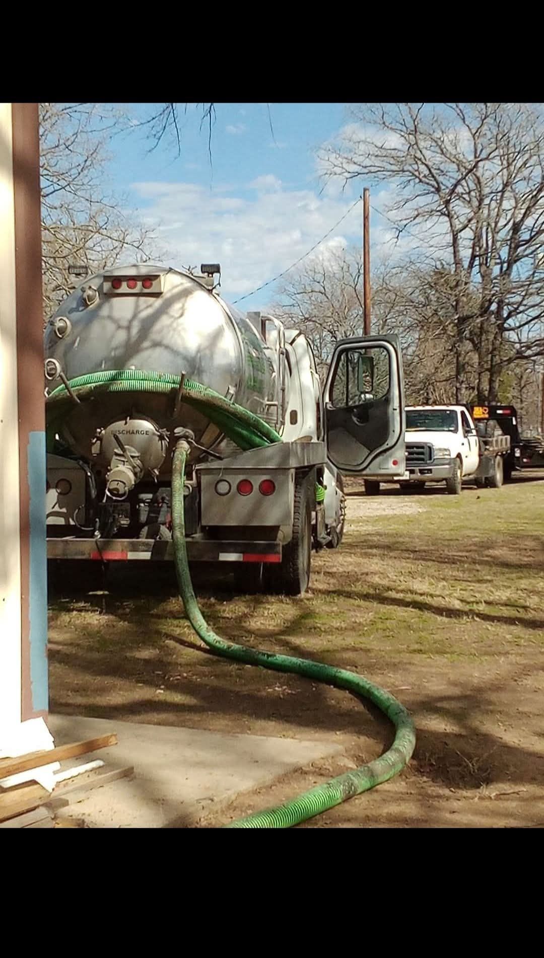 Peak Septic and Utilities Image