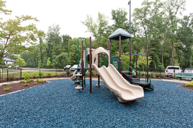 Images Beckett Farms Apartments