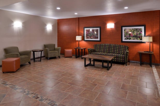 Images Holiday Inn Express & Suites Kingman by IHG