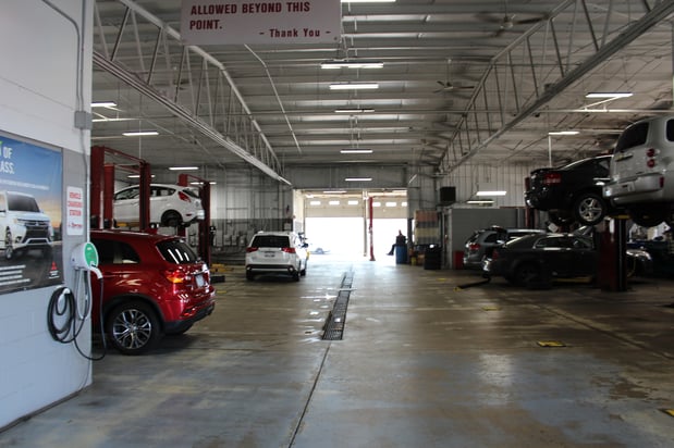 Images Russ Darrow Mitsubishi Service Center