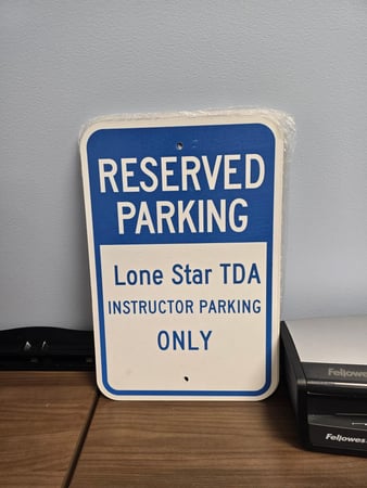 Images Lone Star Truck Driving Academy - Greensboro