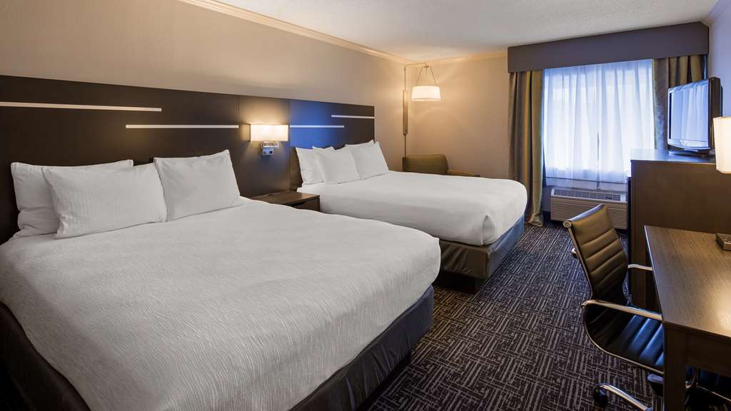 ADA Two Queen Beds