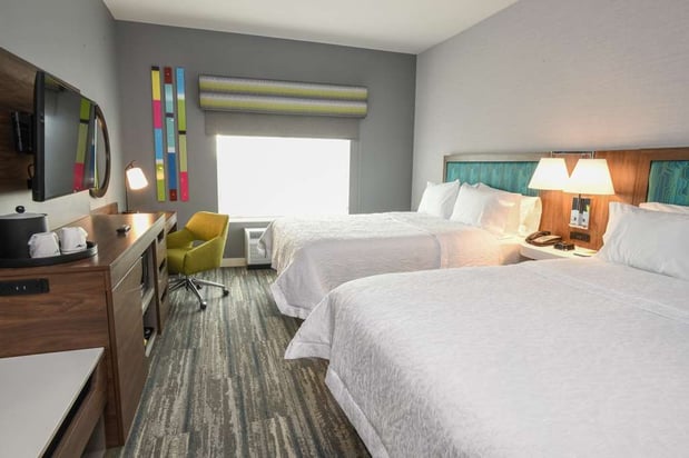 Images Hampton Inn & Suites Cincinnati Liberty Township