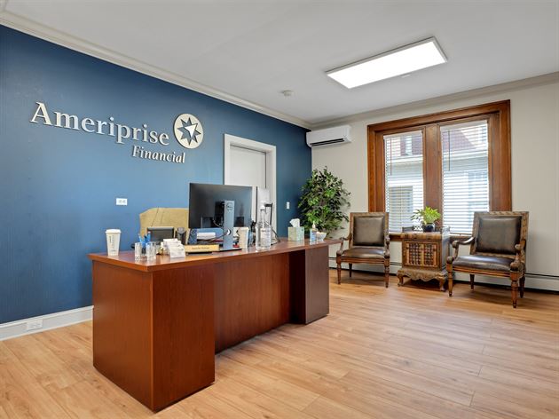 Images Paul Smith - Financial Advisor, Ameriprise Financial Services, LLC