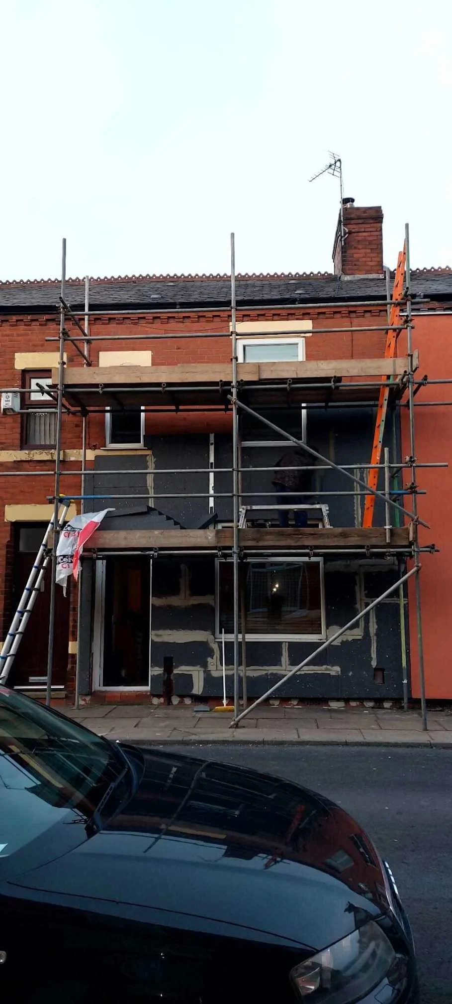 Images Ivo & Tina HK Service Ltd