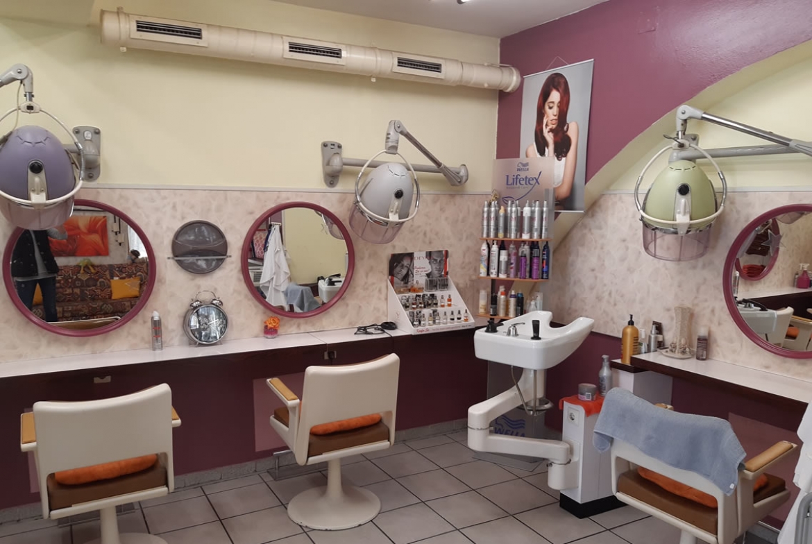 HaarKreativ by Nina Traussnigg, Hans-Kloepfer-Platz 2 in Köflach