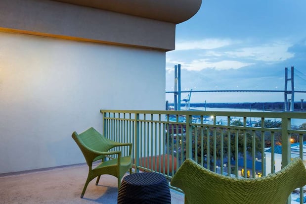 Images DoubleTree by Hilton Hotel Savannah Historic District