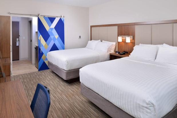 Images Holiday Inn Express & Suites Madison by IHG