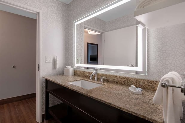 Images Hampton Inn & Suites Harvey/New Orleans West Bank