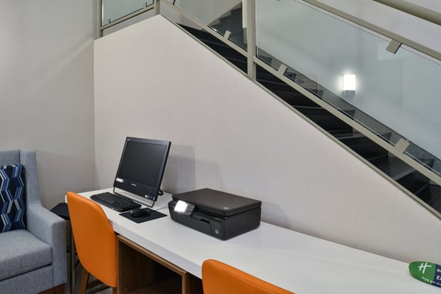 Images Holiday Inn Express Lewisburg/New Columbia by IHG