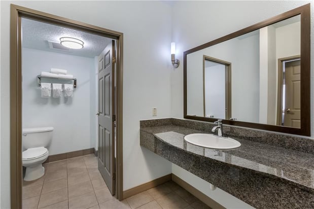 Images Best Western Plus Gallup Inn & Suites