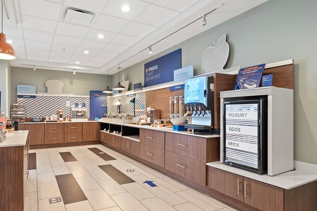 Images Holiday Inn Express & Suites Macon North by IHG