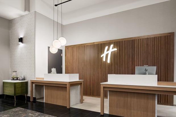 Images Holiday Inn & Suites Albuquerque Airport by IHG