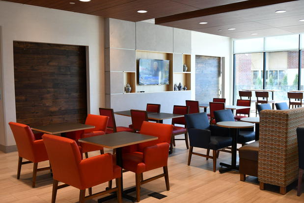 Images Holiday Inn Express & Suites Romeoville - Joliet North by IHG