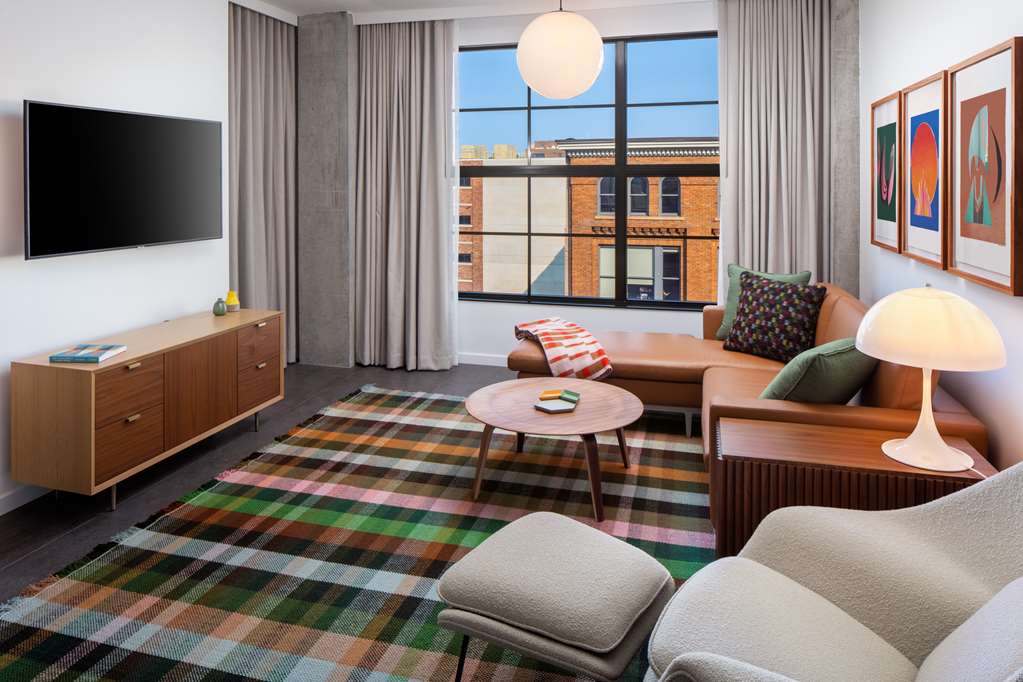 Guest room