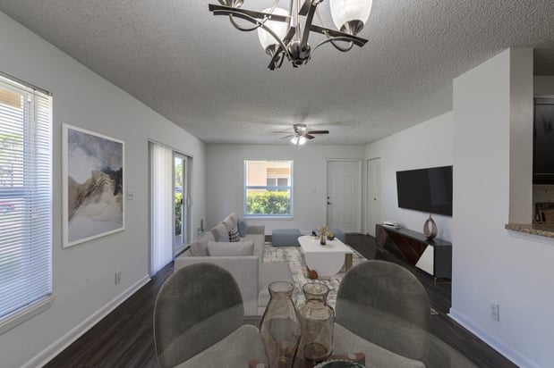 Images Savannah Place Apartments & Townhomes