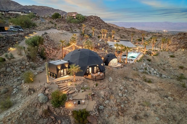 Images TRAVLR Vacation Homes