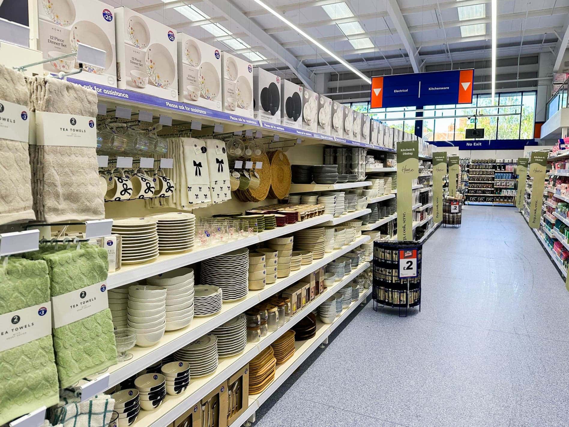 Images B&M Home Store with Garden Centre