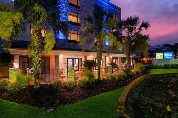 Images Holiday Inn Express & Suites Lexington by IHG