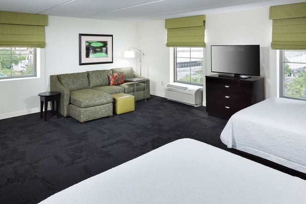 Images Hampton Inn & Suites Gainesville-Downtown