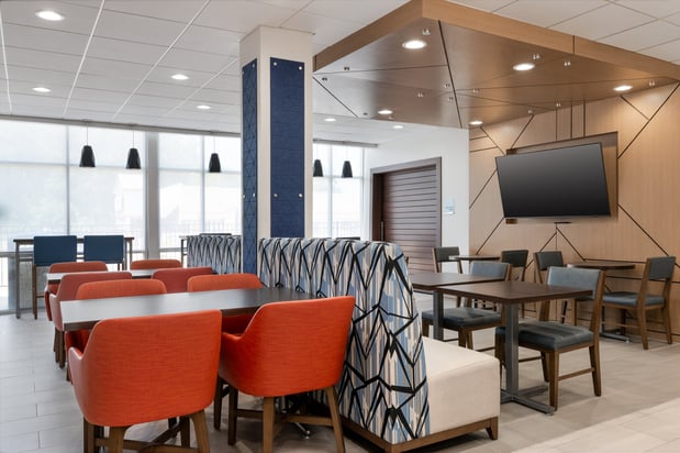 Images Holiday Inn Express & Suites Stevensville - Benton Harbor by IHG