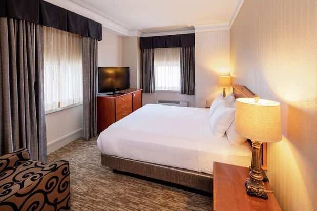 Images Hilton Cincinnati Netherland Plaza