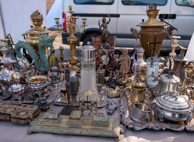 Images Yellow Bird Estate Sales
