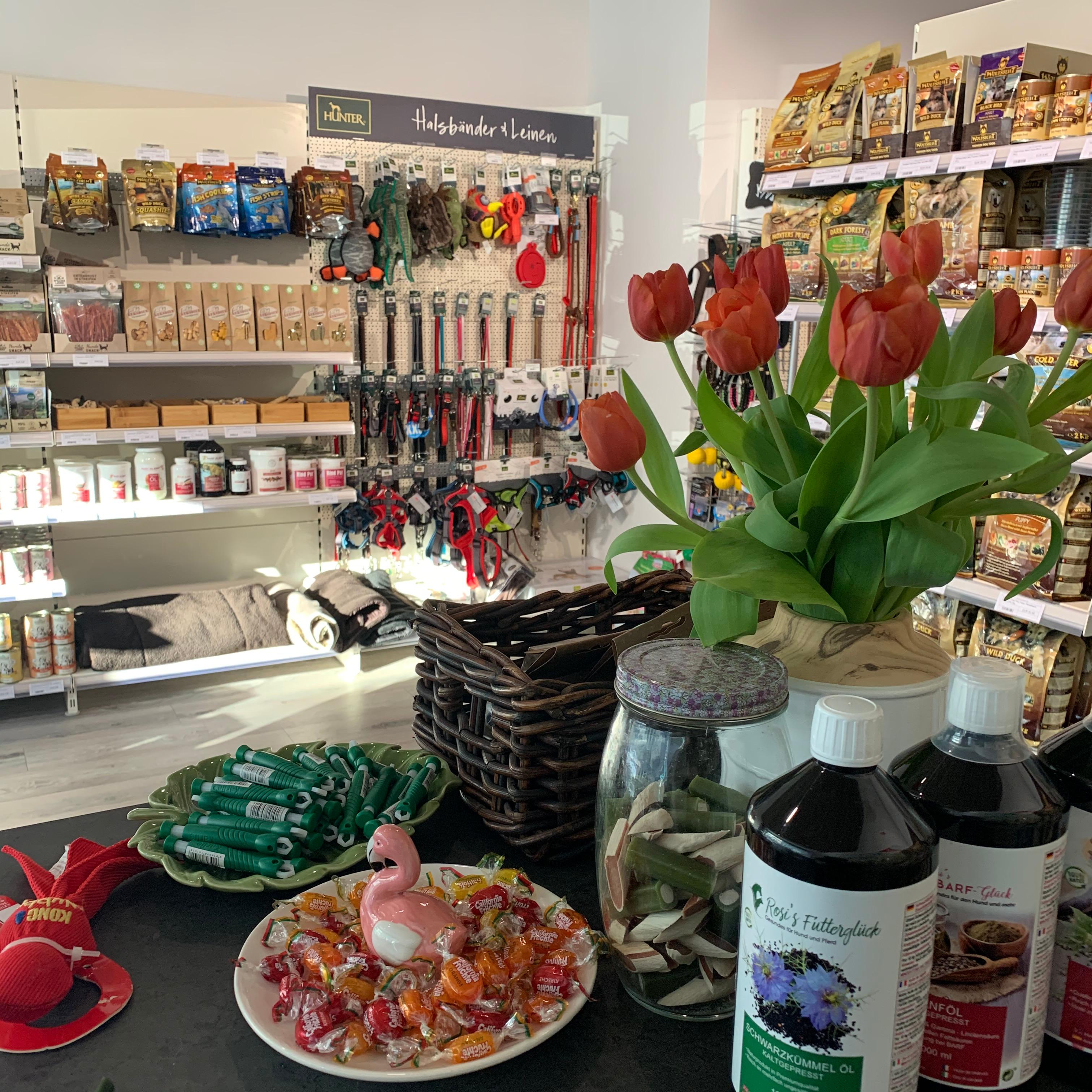 Tierliebeland - Futter & Zubehör für Hunde und Katzen, Limburger Straße 39 in Köln