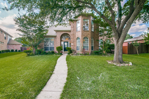 Images Marcus Ku, Dallas Realtor