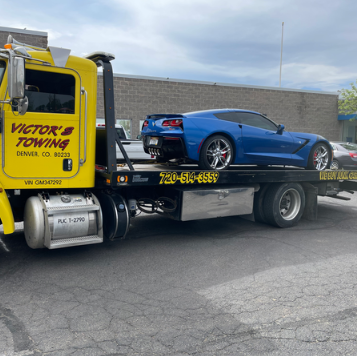 Victor’s Towing II are Denver’s junk car buyers that pay cash for crashed cars, old cars, or even new cars. With us, you will never have to pay dealer fees, title transfer fees, or junk car removal fees