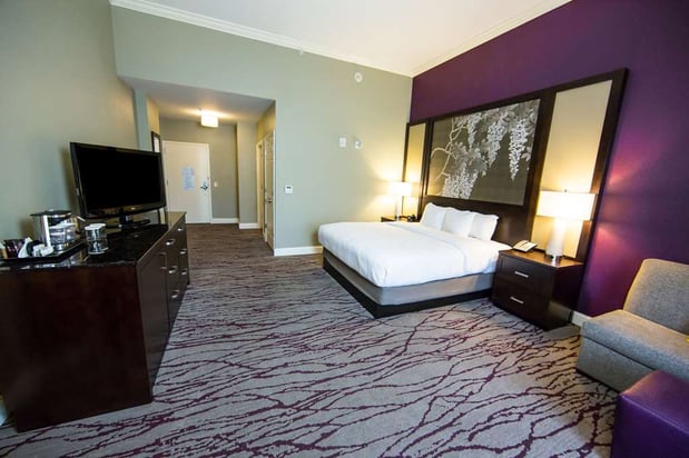 Images DoubleTree by Hilton Hotel Savannah Historic District