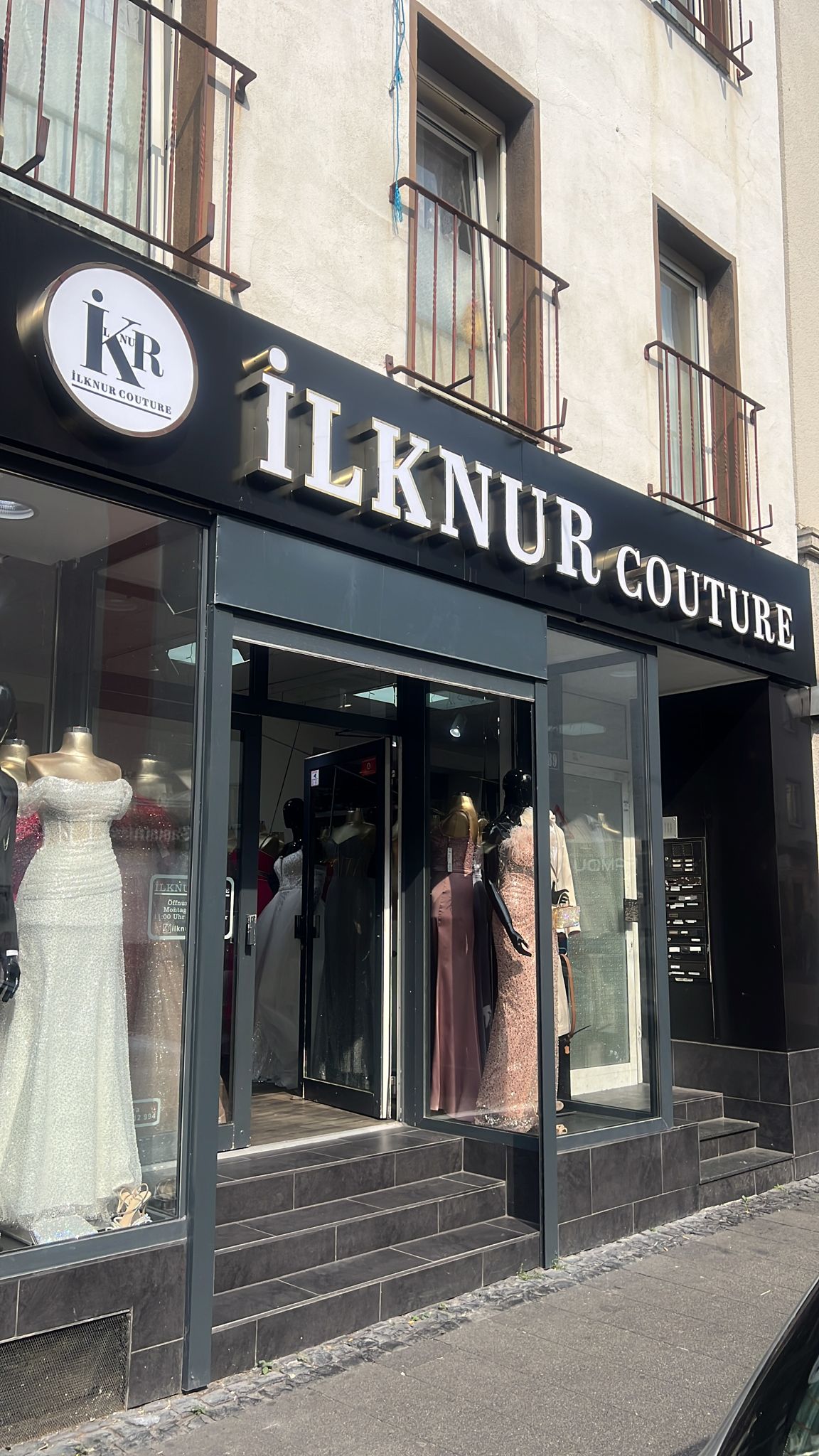 Kundenbild groß 87 Ilknur Couture