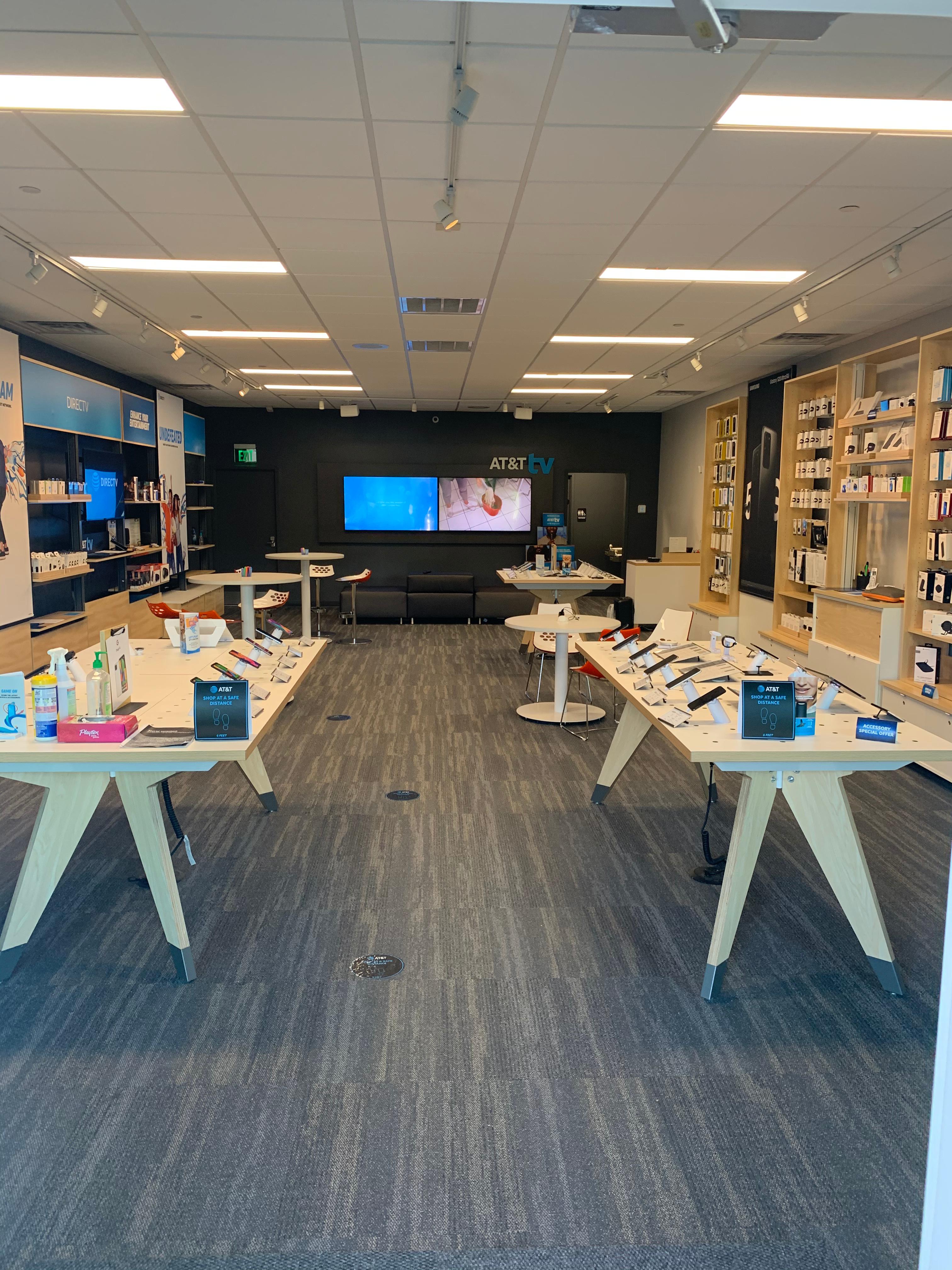 AT&T Store Photo