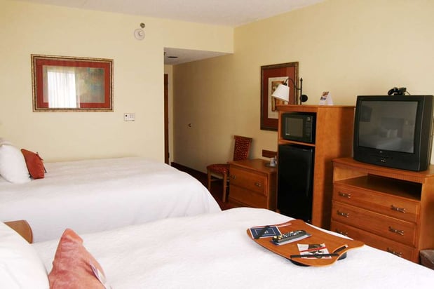 Images Hampton Inn & Suites Louisville East