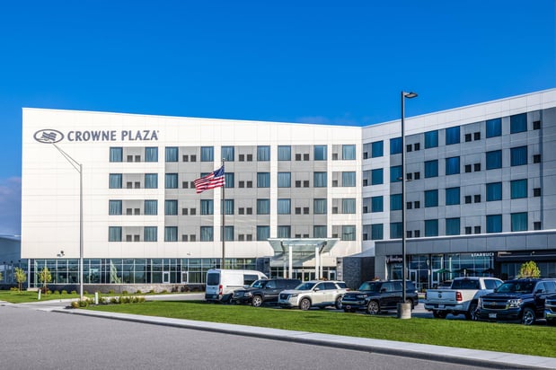 Images Crowne Plaza Kearney by IHG