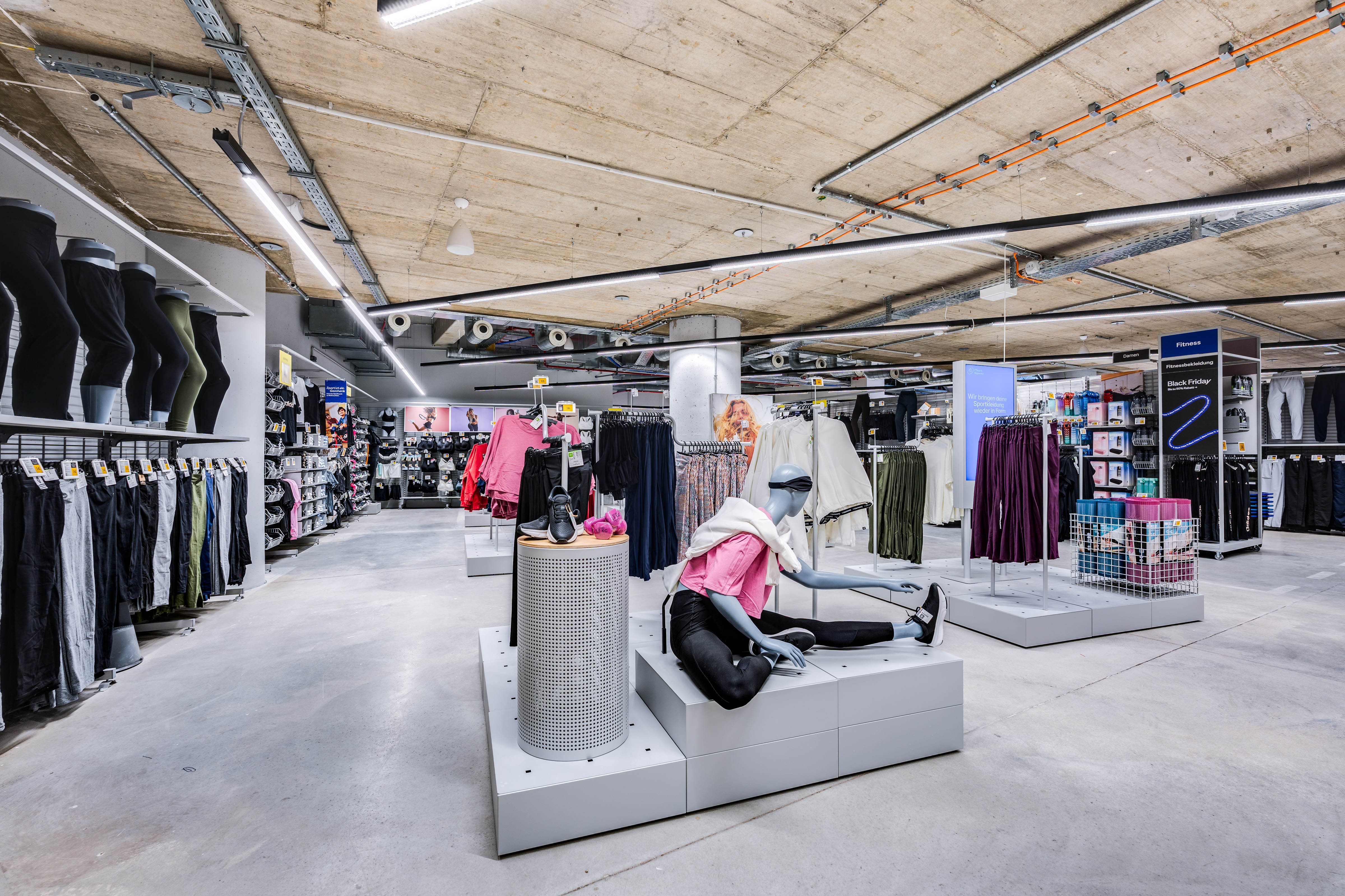 Bilder DECATHLON Nürnberg im WÖHRL