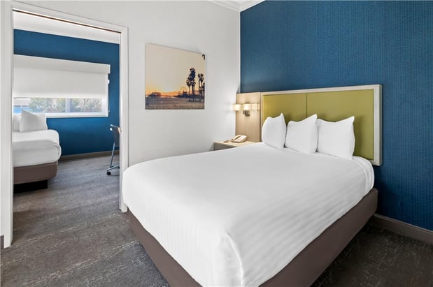 Images SureStay by Best Western Santa Monica