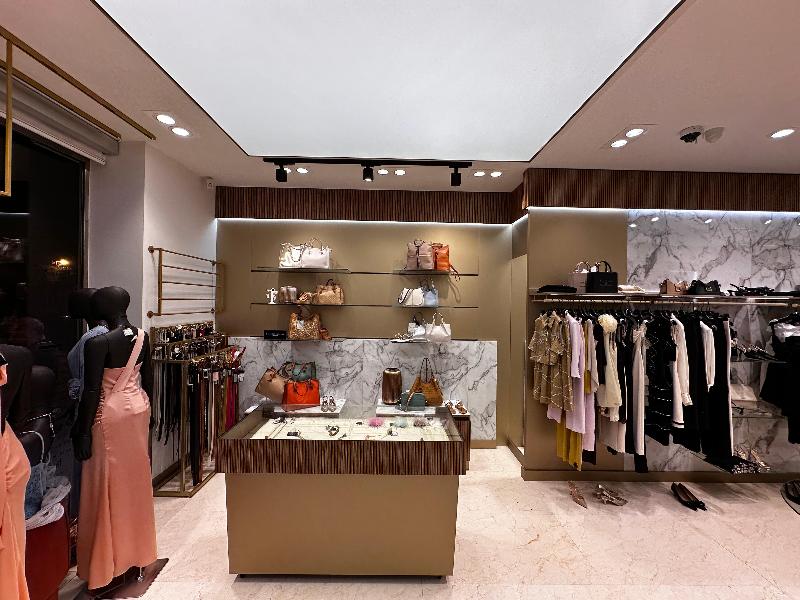 Images Look Calzature Abbigliamento e Accessori