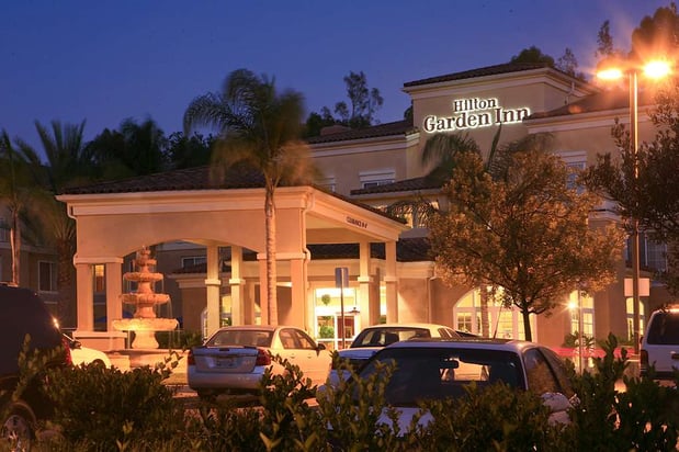 Images Hilton Garden Inn Calabasas