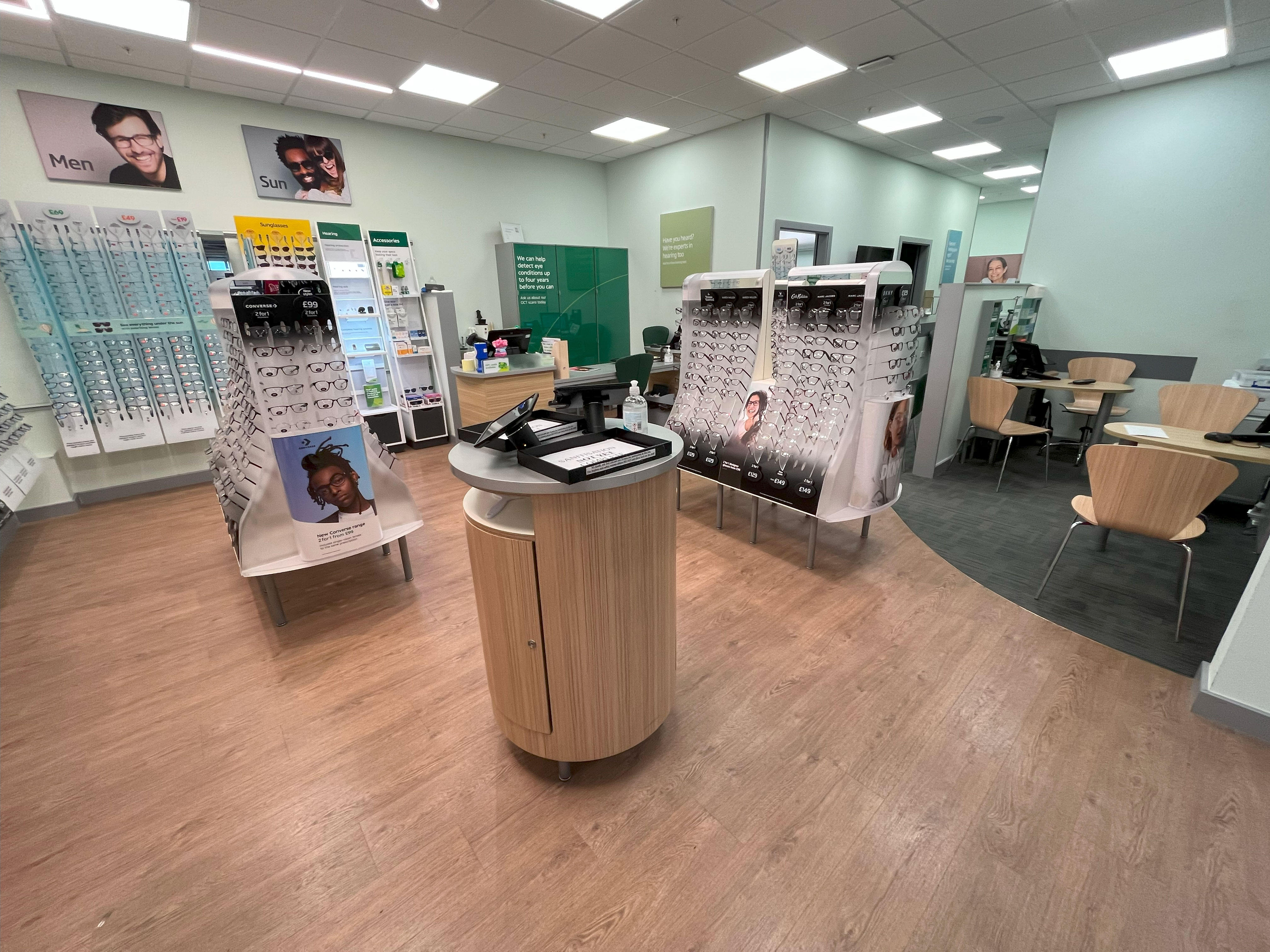 Images Specsavers Opticians and Audiologists - Kendal Sainsbury's