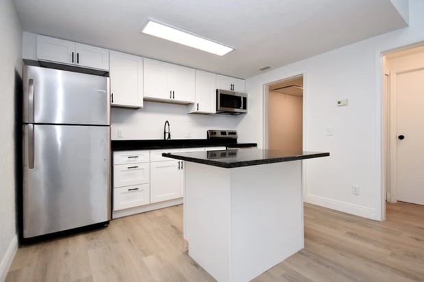 Images The Sands on Clearlake Apartments