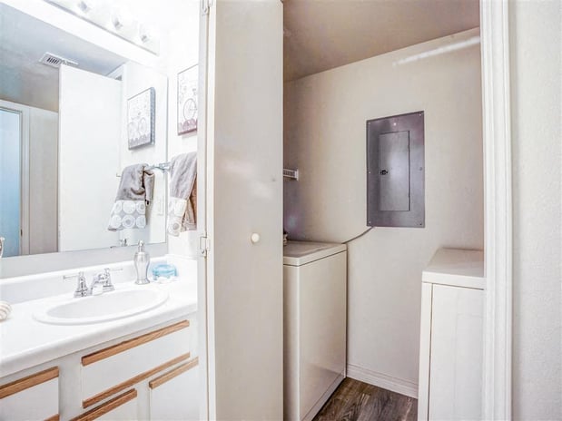 Images Riverside Park Apartments