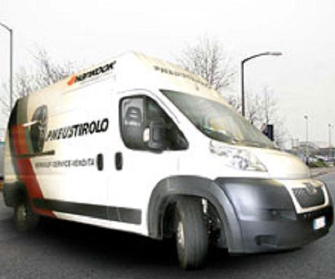 Images Autoservice Pneustirolo