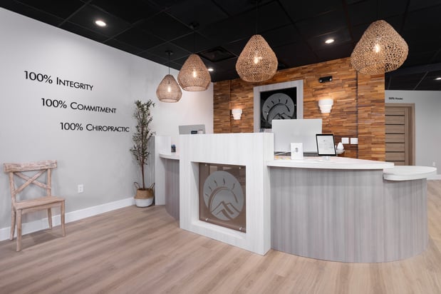 Images 100% Chiropractic - Gainesville FL