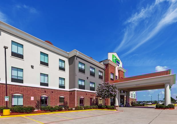 Images Holiday Inn Express & Suites Sealy by IHG